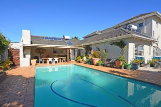 4 Bedroom Property for Sale in Beachfront Western Cape